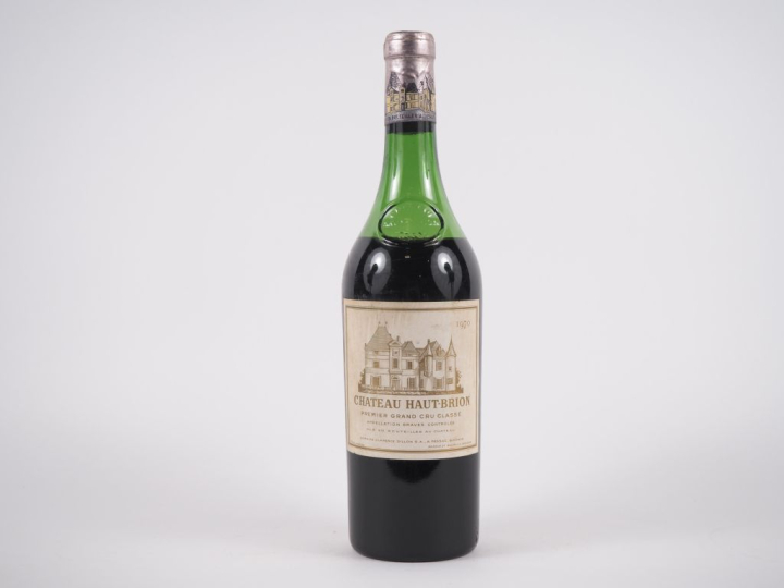 1 BOUTEILLE CHÂTEAU HAUT BRION 1er GCC GRAVES - 1970 - 6,5 CM/CAPSULE 