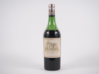 Vente aux enchères 1 BOUTEILLE CHÂTEAU HAUT BRION 1er GCC GRAVES - 1970 - 6,5 CM/CAPSULE 