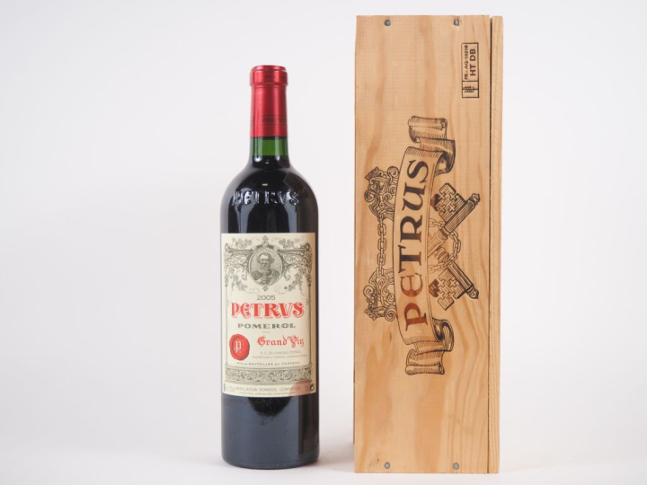1 BOUTEILLE PETRUS POMEROL - 2005 - CBO - BG+/ETLT