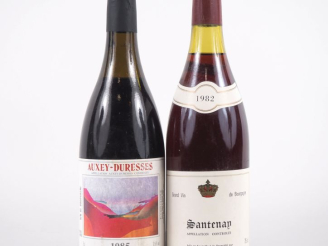Vente aux enchères 2 BOUTEILLES : 1 AUXEY DURESSES ANDRÉ   BERNARD LABRY 1985 - 1 SANTENA