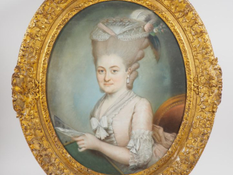 Vente aux enchères Ecole française XVIIIème. "Portrait de dame à la lecture". Pastel. Dim