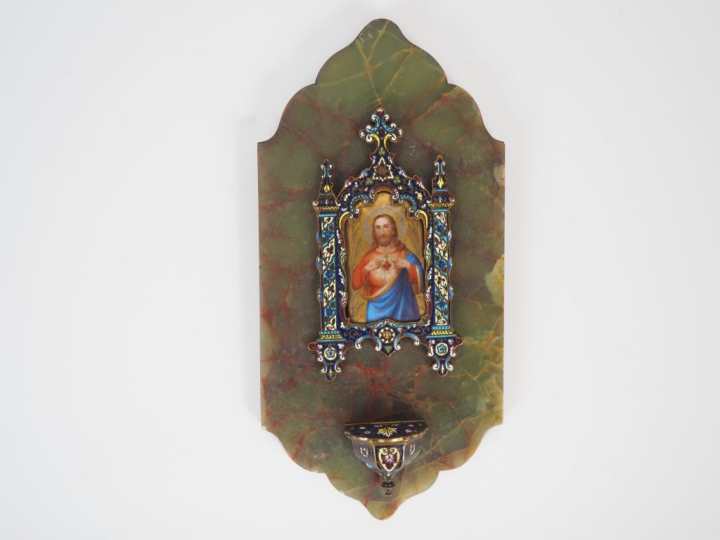 Bénitier fin XIXème - début Xxème en onyx vert et émaux cloisonnés pol