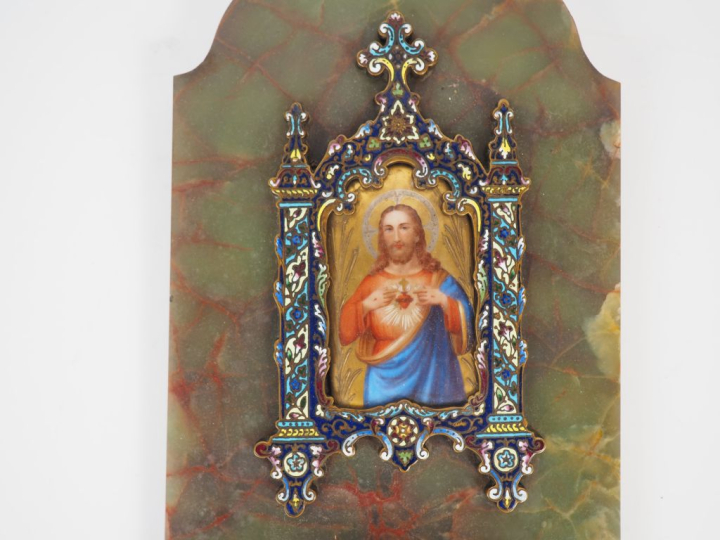 Bénitier fin XIXème - début Xxème en onyx vert et émaux cloisonnés pol