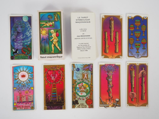 Vente aux enchères Jeu de tarot maçonnique dans son étui, par Baptiste Paul Grimaud "Maît