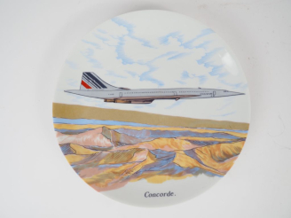 Vente aux enchères Assiette commémorative du premier vol du Concorde le 2 mars 1969. Diam