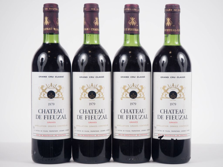 4 BOUTEILLES CHÂTEAU DE FIEUZAL GCC GRAVES - 1979 - 2 BG/2 LB/1 ELA/CA