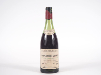 Vente aux enchères 1 BOUTEILLE ROMANÉE CONTI DOMAINE DE LA ROMANÉE CONTI - 1957 - 6,6 CM/
