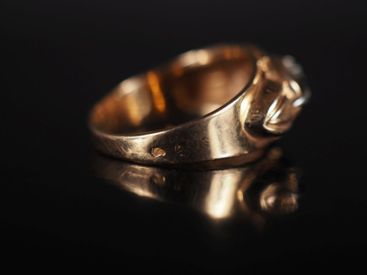 Bague 1940 en or, pierre centrale à l'imitation du diamant Poids tel :