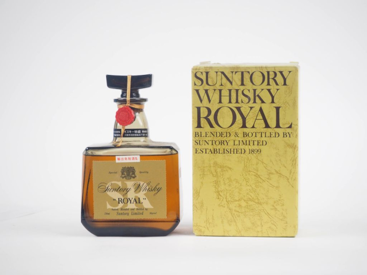 SUNTORY 'ROYAL' 72 cl - 43 % - COFFRET 