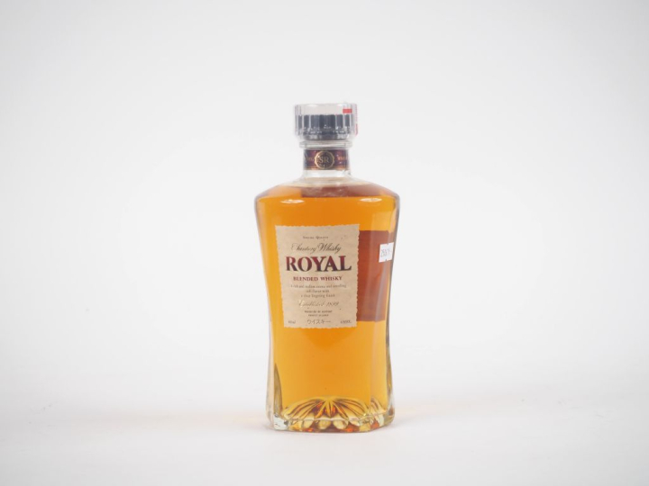 SUNTORY 'ROYAL' 66 cl - 43 %