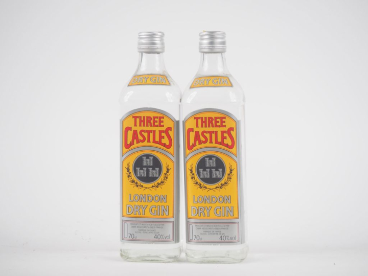 2 BOUTEILLES THREE CASTLES LONDON DRY GIN 70 cl - 40 %