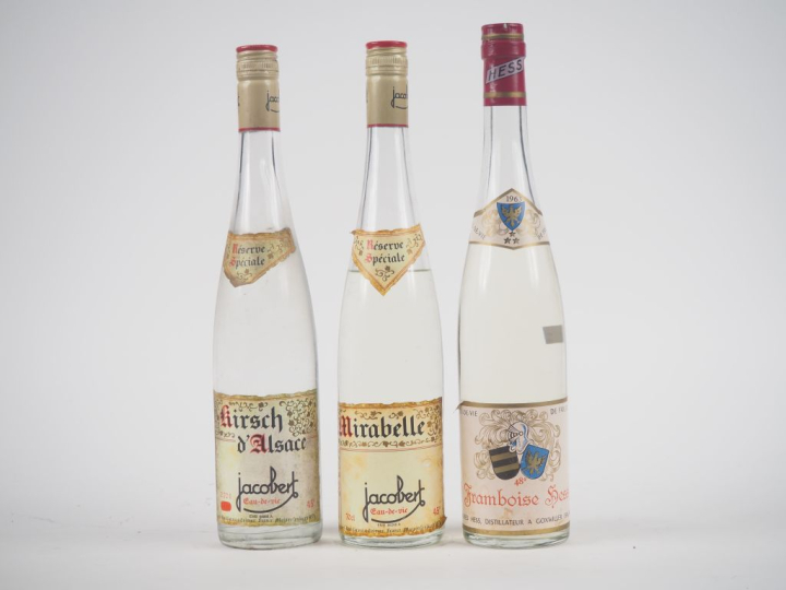 3 BOUTEILLES : 1 KIRSCH D'ALSACE JACOBERT 70 cl - 45 %/1 MIRABELLE JAC