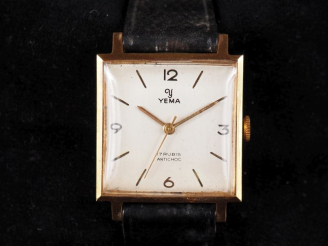 Vente aux enchères YEMA,  Ref. 15871 Montre bracelet vintage en métal doré.  Cadran carré