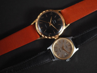 Vente aux enchères Ensemble comprenant :  - PAX Montre bracelet en métal doré. Cadran ron
