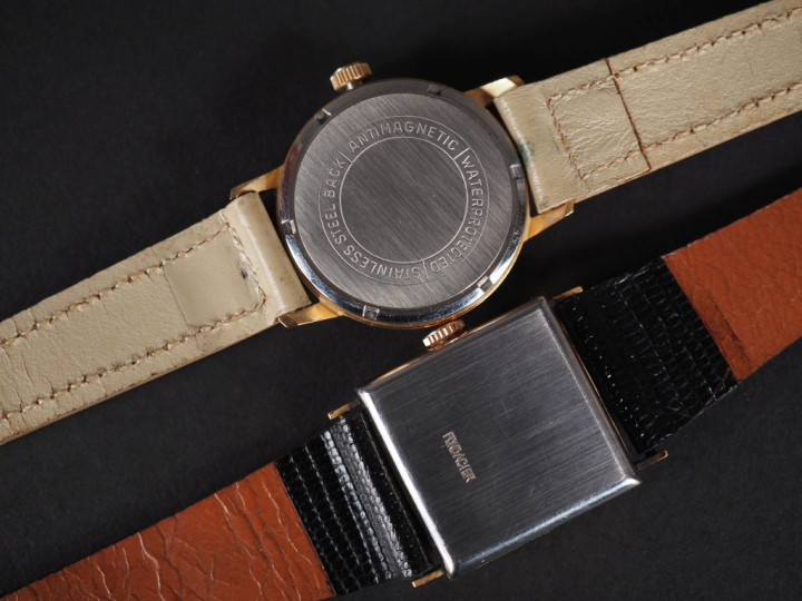 PERFOX, Antichoc Montre bracelet en métal doré.  Cadran rond à index b