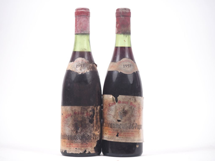 2 BOUTEILLES CHÂTEAUNEUF DU PAPE "CLOS SAINT JEAN" G. MAUREL - 1957 - 
