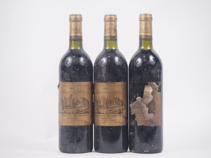 3 BOUTEILLES CHÂTEAU D'ISSAN GCC MARGAUX - 1982 - 3 BG /EA 