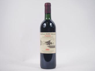 Vente aux enchères 1 BOUTEILLE CHÂTEAU PETIT VILLAGE POMEROL - 1985 - LB