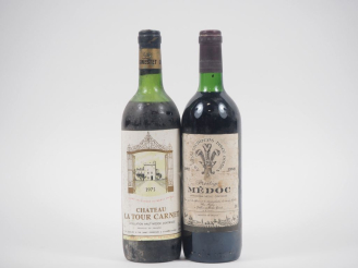 Vente aux enchères 2 BOUTEILLES de MÉDOC : 1 CHÂTEAU LA TOUR CARNET 1973 MEP / 1 PRESTIGE