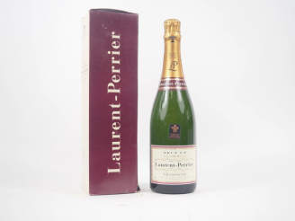 Vente aux enchères 1 BOUTEILLE CHAMPAGNE LAURENT PERRIER - COFFRET 