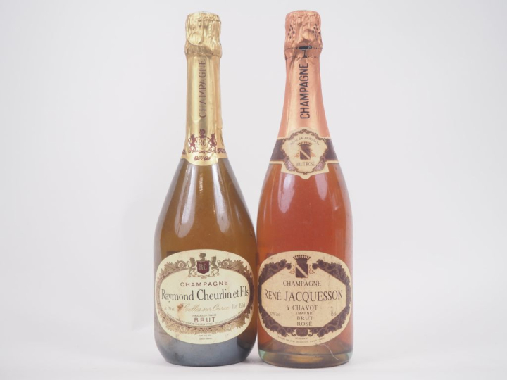 2 BOUTEILLES CHAMPAGNE : 1 ROSÉ RENÉ JACQUESSON / 1 RAYMOND CHEURLIN E