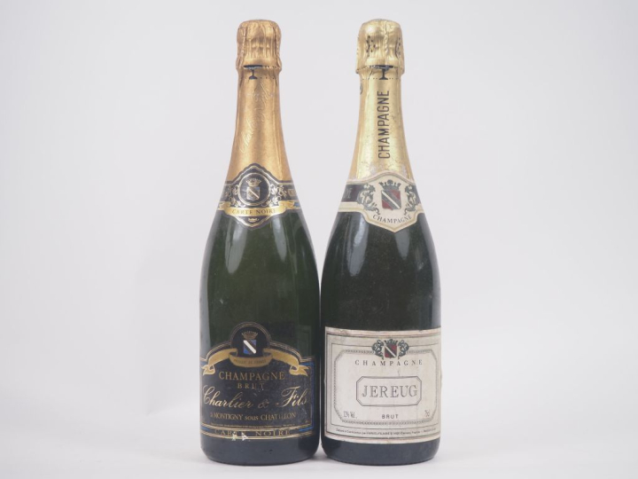 2 BOUTEILLES CHAMPAGNE : 1 CHARLIER ET FILS / 1 JEREUG 