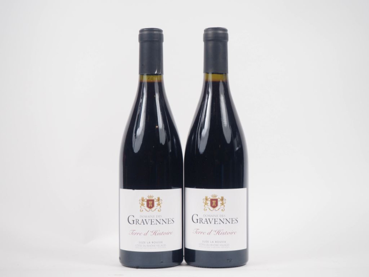 2 BOUTEILLES CÔTES DU RHÔNE VILLAGES "TERRE D'HISTOIRE" DOMAINE DES GR