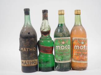 Vente aux enchères 4 BOUTEILLES : 1 QUIQUINA MATHO BS/EA - 1 PEPPERMINT RAISSAC BS/COULEU