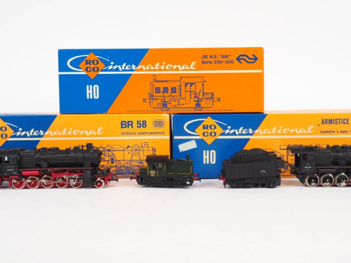 Matériel roulant en HO de marque ROCO en boites d’origines 2 locomotiv