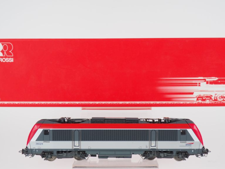 Matériel roulant Ho RIVAROSSI locomotive électrique BB36024 SNCF en li