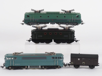 Vente aux enchères Matériel roulant en HO de marque HORNBY Ho lot comprenant motrice BB 8