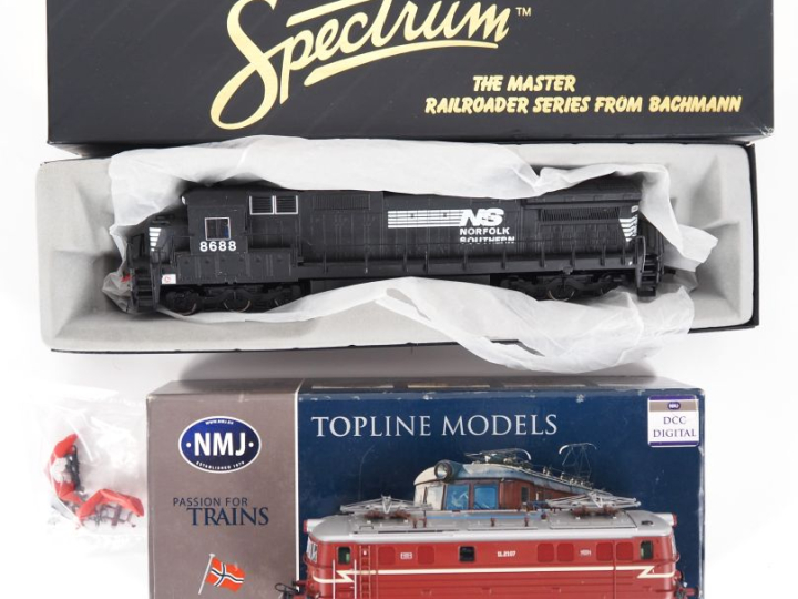 Matériel roulant en HO de marque SPECTRUM et NMJ en boites d’origine D