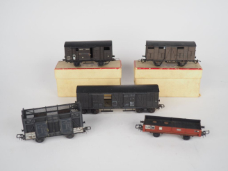 Vente aux enchères Matériel roulant de marque VB HO lot de 2 Wagons tombereau couverts da