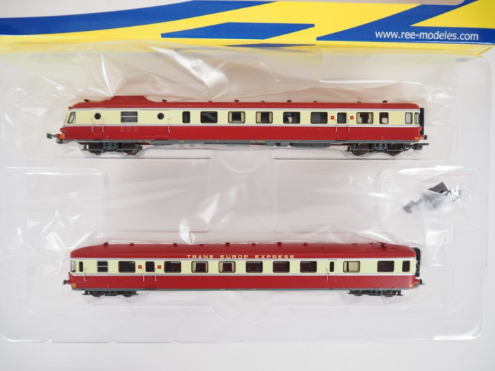 REE modeles Mikadotrain autorail EADX 4 509 plus XR 85 22 échelle au 1