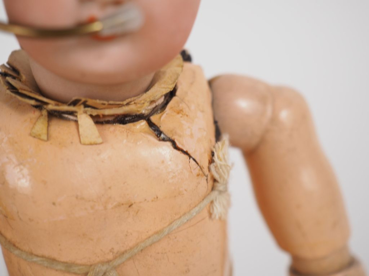 Heinrisch/ Hanwerck et Halbig poupée tête porcelaine BO yeux basculant