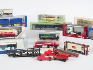 Vente aux enchères Lot de micro miniature pour décor de réseau HO dont la plupart en boît