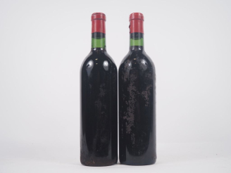 Vente aux enchères 2 BOUTEILLES CHÂTEAU L'ÉVANGILE POMEROL - 1957 - BG/BOUCHONS ÉTAMPÉS/C
