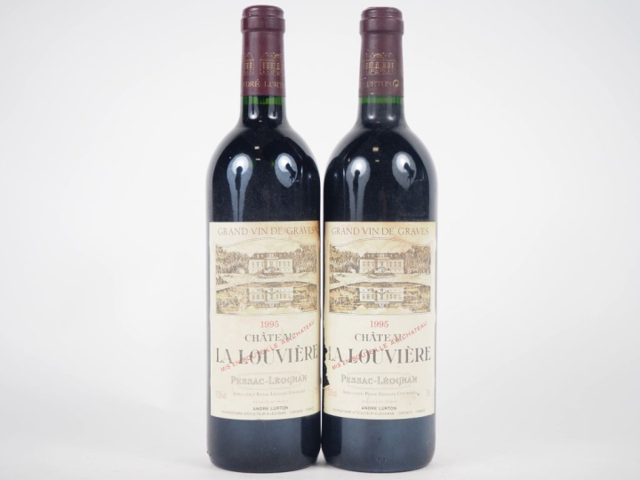 2 BOUTEILLES CHÂTEAU LA LOUVIÈRE GRAVES - 1995 