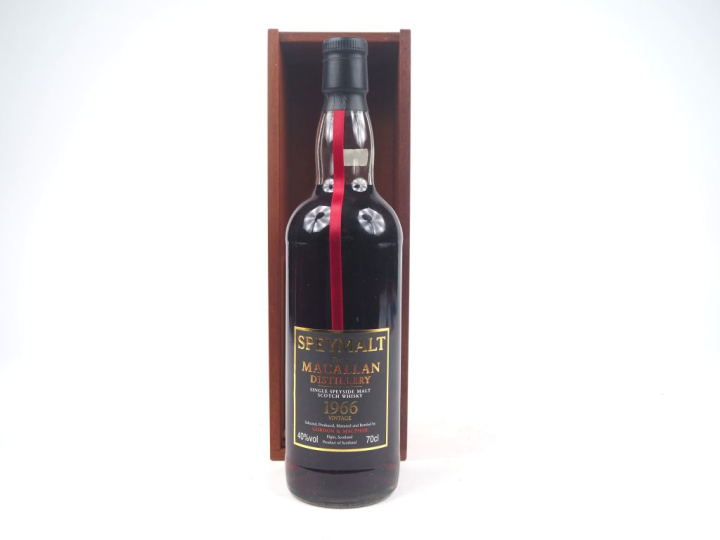 MACALLAN (THE) SPEYMALT GORDON   MACPHAIL DISTILLED : 1966 - BOTTLED :