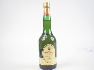 Vente aux enchères 1 BOUTEILLE FINE CALVADOS PÈRE MAGLOIRE 