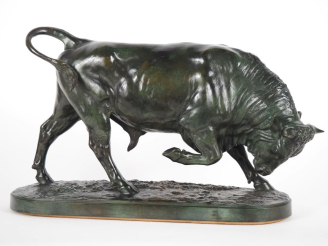 Vente aux enchères Isidore BONHEUR.  "Taureau chargeant" Grand bronze à patine verte Sign