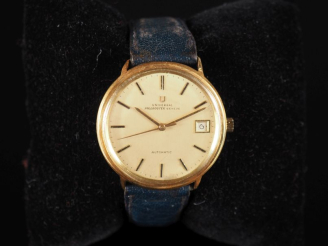 Vente aux enchères UNIVERSAL POLEROUTER, Genève Ref. 169111/03 N°2 528 009 Montre bracele