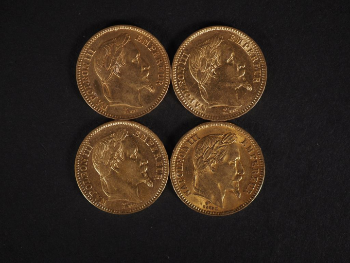 Quatre pièces de 20 Francs or, 1861-BB, 1863-BB, 1864-BB et 1865-A. FR