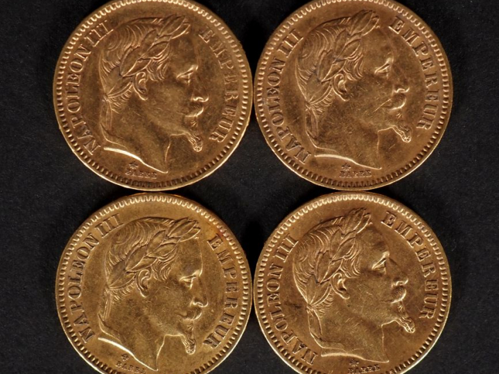 Ensemble comprenant :  - deux pièces de 20 Francs or, 1864-A et 1864-B