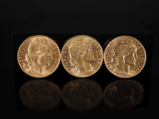 Vente aux enchères Trois pièces de 20 Francs or, 1907. FRAIS ACHETEURS 10% HT.