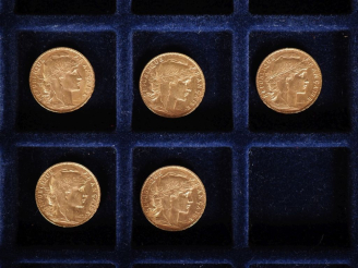 Vente aux enchères Cinq pièces de 20 Francs or, 1908.  FRAIS ACHETEURS 10% HT.