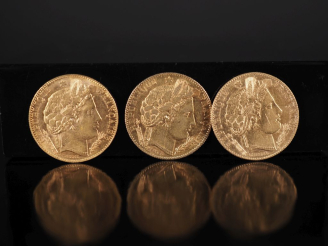 Vente aux enchères Trois pièces de 10 Francs or, République Française, 1895-A, 1896-A, 18