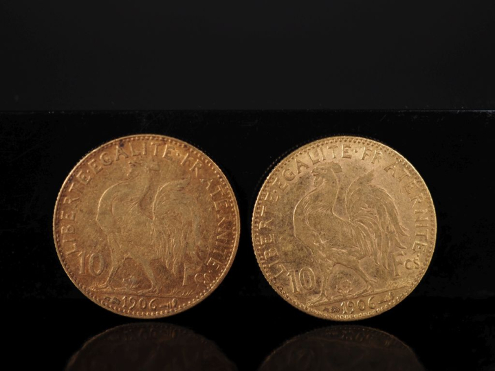 Deux pièces de 10 Francs or, 1906. FRAIS ACHETEURS 10% HT.