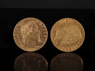 Vente aux enchères Deux pièces de 5 Francs or Napoléon III Empereur, 1862-A et 1862-BB.  