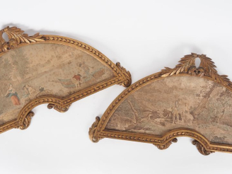 Vente aux enchères Dans des cadres en bois doré de style Louis XVI en forme d'éventail, p